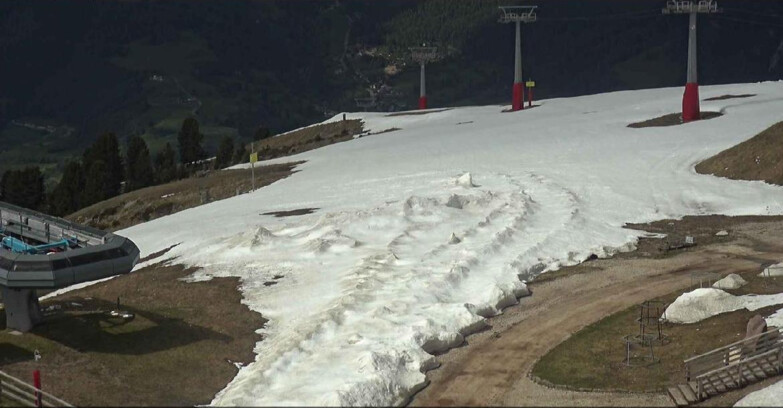 Webcam Alpe Cermis - Chairlift and slope Lagorai