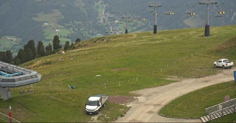 Webcam Alpe Cermis - Chairlift and slope Lagorai