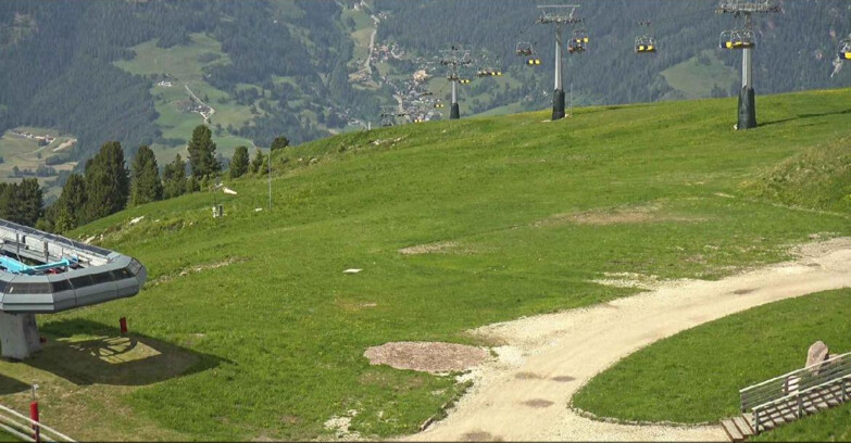 Webcam Альпе-Чермис  - Chairlift and slope Lagorai