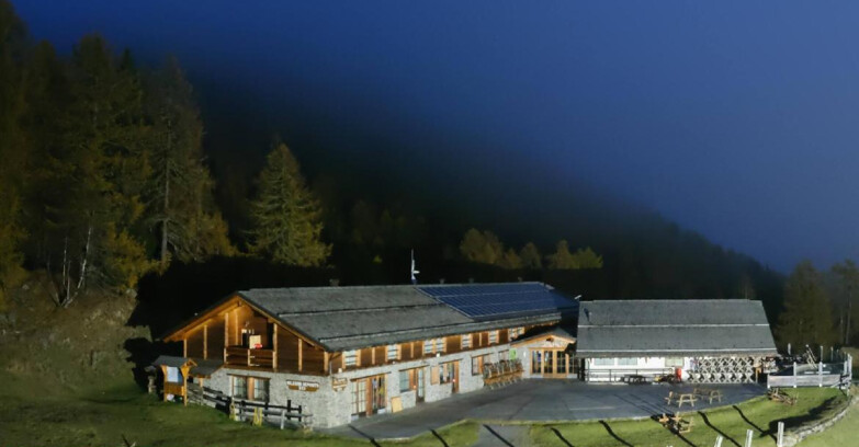 Webcam Пейо 3000 - Rifugio Scoiattolo