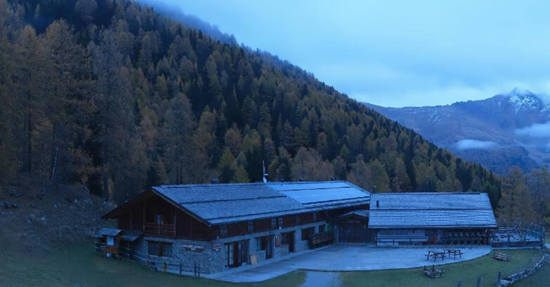 Webcam Pejo 3000 - Rifugio Scoiattolo Webcam Pejo 3000 - Rifugio Scoiattolo
