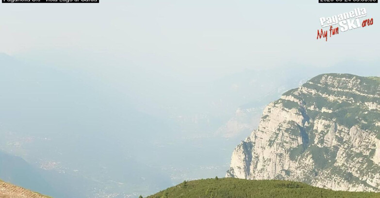Webcam Paganella Ski -Андало-Фаи-делла-Паганелла  - Vista Lago di Garda