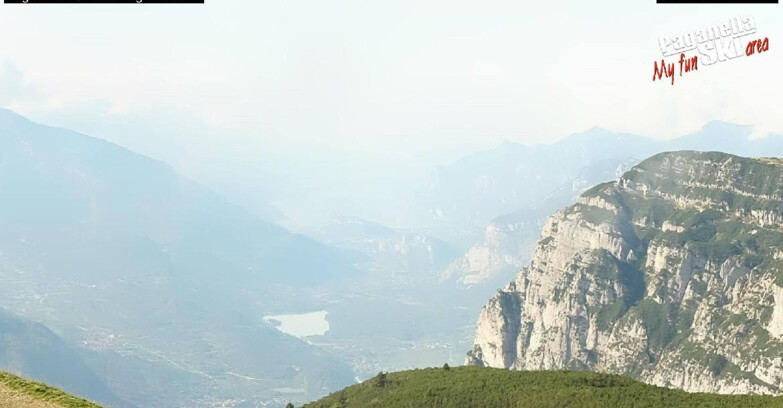 Webcam Paganella Ski -Андало-Фаи-делла-Паганелла  - Vista Lago di Garda