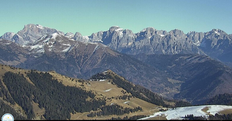 Webcam Passo Brocon-Marande - Brocon Pass and Pale di S.Martino 