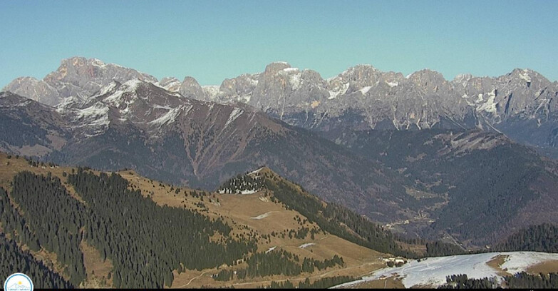 Webcam Passo Brocon-Marande - Brocon Pass and Pale di S.Martino 