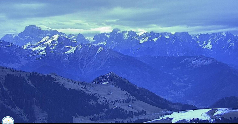 Webcam Passo Brocon-Marande - Passo Brocon e Pale di S.Martino