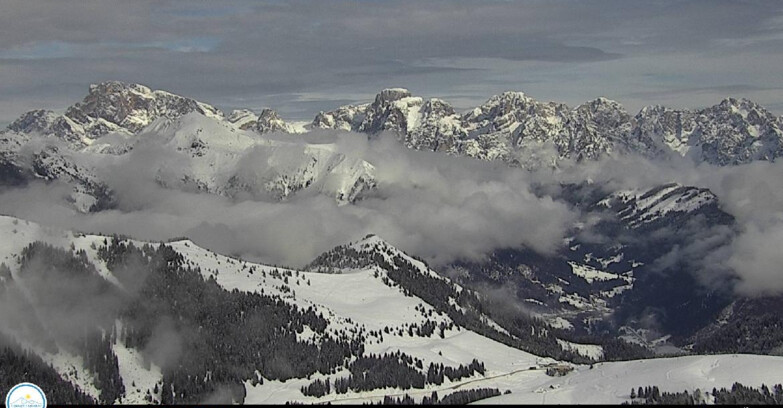 Webcam Passo Brocon-Marande - Passo Brocon e Pale di S.Martino