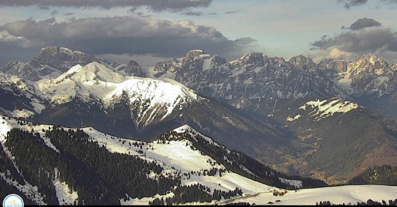 Webcam Passo Brocon-Marande - Brocon Pass and Pale di S.Martino 