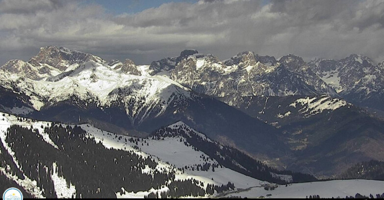 Webcam Passo Brocon-Marande - Brocon Pass and Pale di S.Martino 