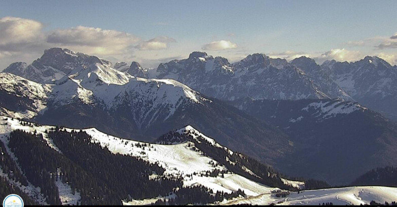 Webcam Passo Brocon-Marande - Brocon Pass and Pale di S.Martino 