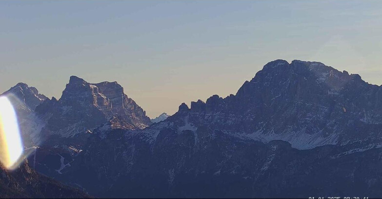 Webcam Passo San Pellegrino-Falcade  - Pelmo e Civetta