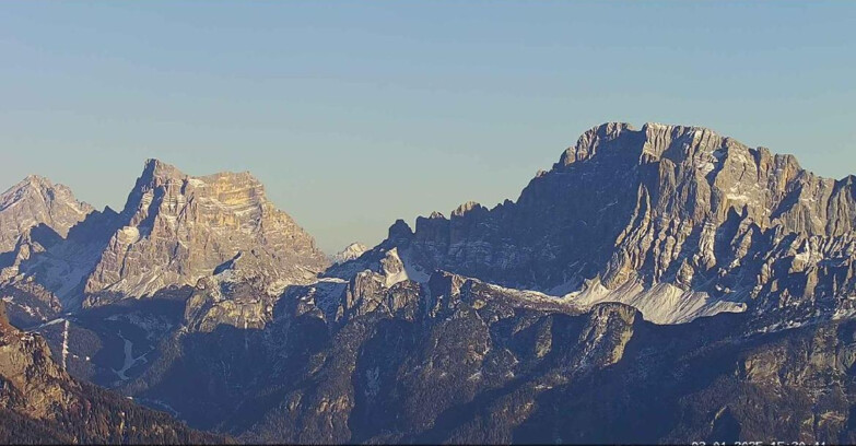 Webcam Passo San Pellegrino-Falcade  - Pelmo e Civetta