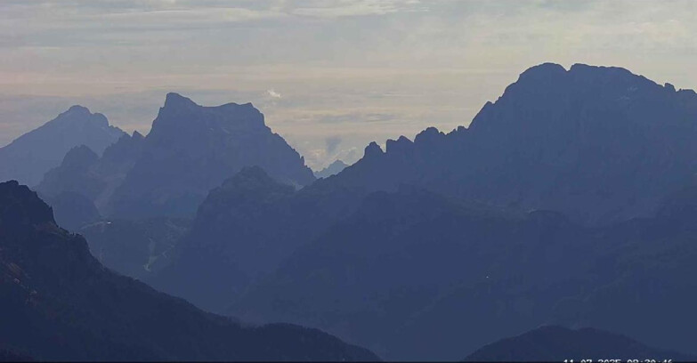 Webcam Passo San Pellegrino-Falcade  - Pelmo e Civetta