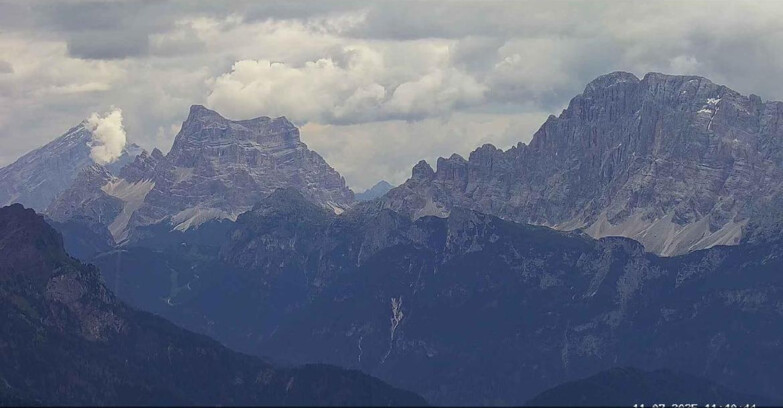 Webcam Passo San Pellegrino-Falcade  - Pelmo e Civetta