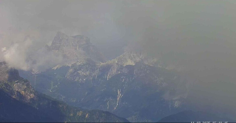 Webcam Passo San Pellegrino-Falcade  - Pelmo e Civetta