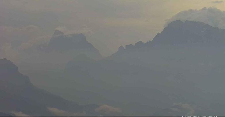 Webcam Passo San Pellegrino-Falcade  - Pelmo e Civetta