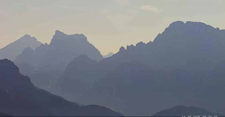 Webcam Passo San Pellegrino-Falcade  - Pelmo e Civetta