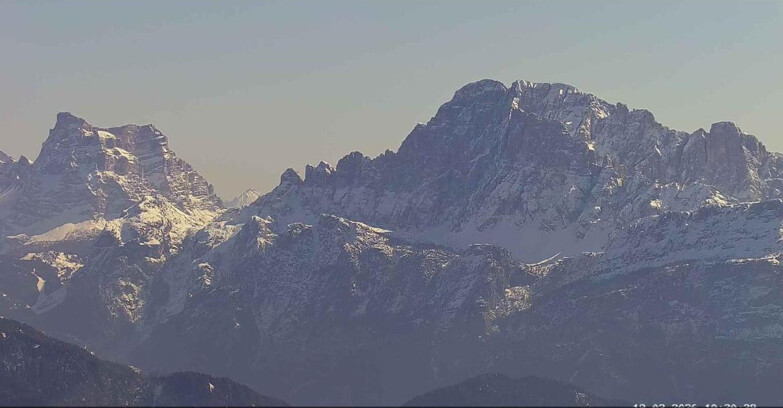 Webcam Passo San Pellegrino-Falcade  - Pelmo e Civetta