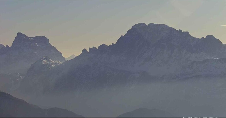 Webcam Passo San Pellegrino-Falcade  - Pelmo e Civetta