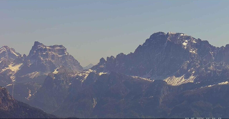 Webcam Passo San Pellegrino-Falcade  - Pelmo e Civetta