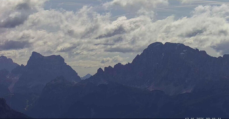 Webcam Passo San Pellegrino-Falcade  - Pelmo e Civetta