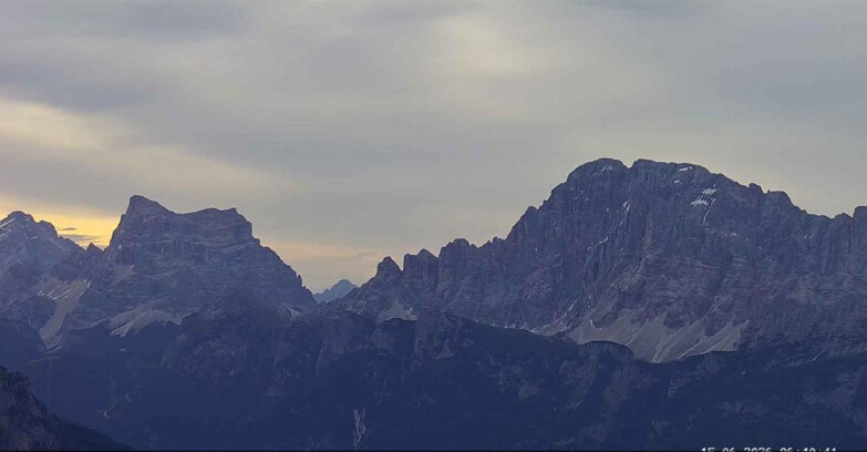 Webcam Passo San Pellegrino-Falcade - Pelmo e Civetta