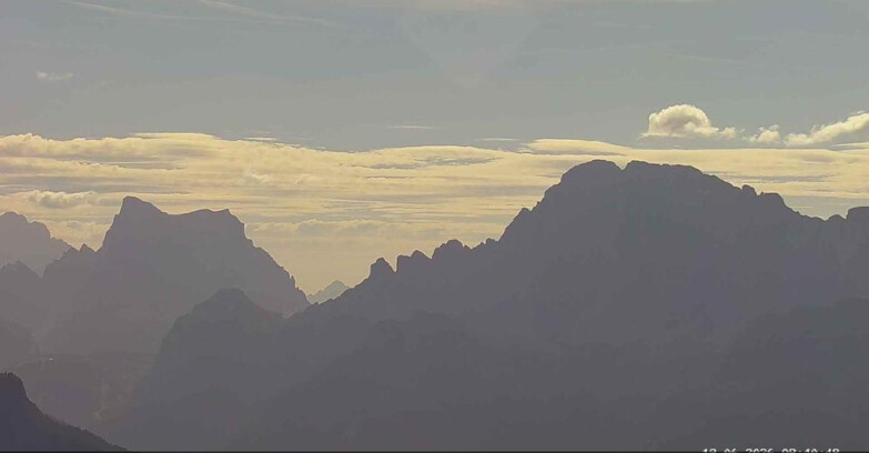 Webcam Passo San Pellegrino-Falcade  - Pelmo e Civetta