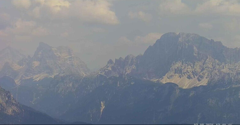Webcam Passo San Pellegrino-Falcade  - Pelmo e Civetta