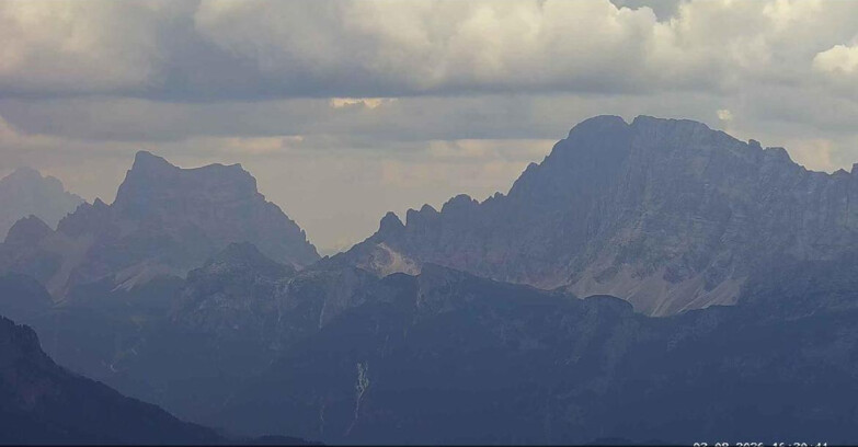 Webcam Passo San Pellegrino-Falcade  - Pelmo e Civetta