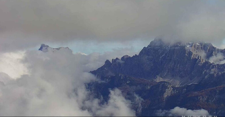 Webcam Passo San Pellegrino-Falcade  - Pelmo