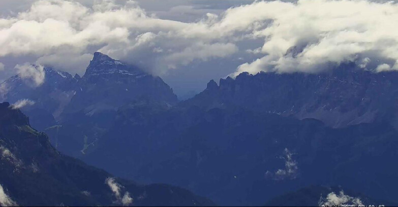Webcam Passo San Pellegrino-Falcade  - Pelmo