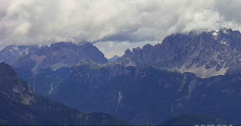 Webcam Passo San Pellegrino-Falcade  - Pelmo