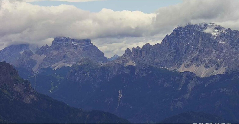 Webcam Passo San Pellegrino-Falcade  - Pelmo