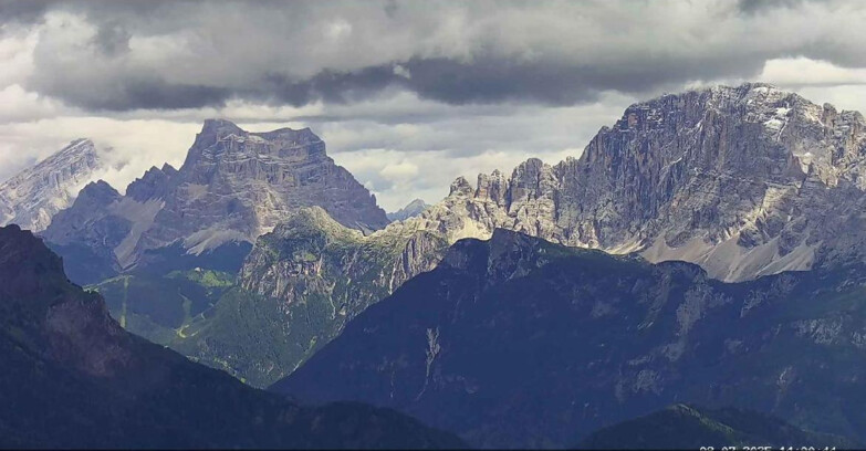 Webcam Passo San Pellegrino-Falcade  - Pelmo