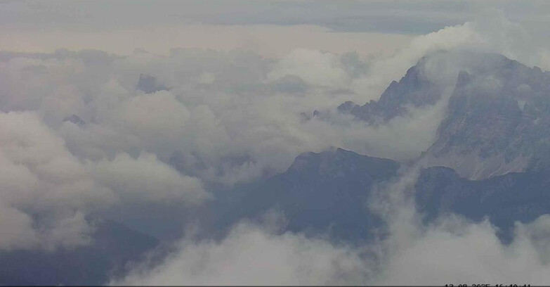 Webcam Passo San Pellegrino-Falcade - Pelmo