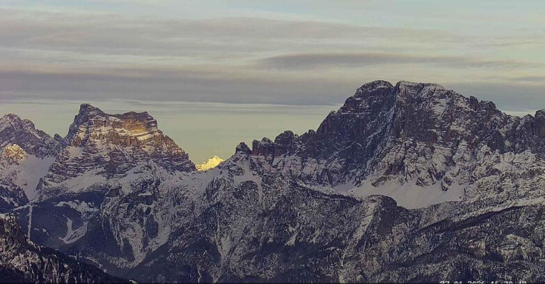 Webcam Passo San Pellegrino-Falcade - Pelmo