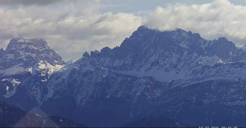 Webcam Passo San Pellegrino-Falcade  - Pelmo