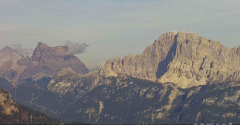 Webcam Passo San Pellegrino-Falcade  - Pelmo