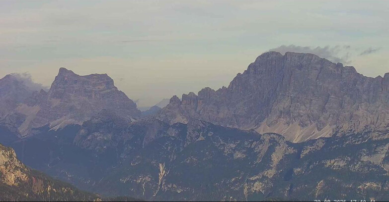 Webcam Passo San Pellegrino-Falcade  - Pelmo