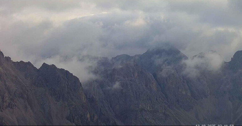 Webcam Passo San Pellegrino-Falcade  - Marmolada