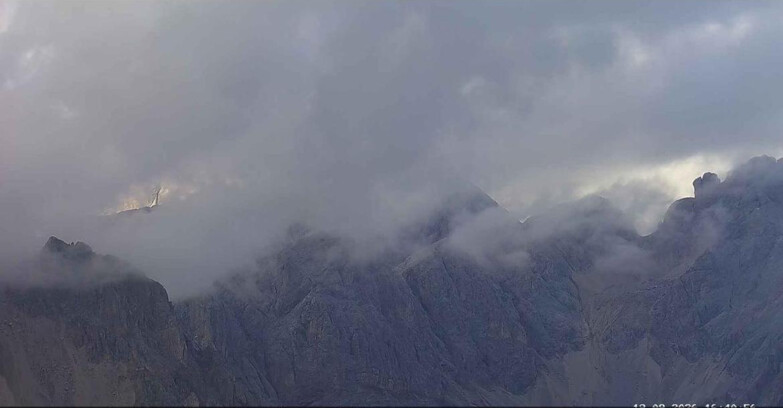 Webcam Passo San Pellegrino-Falcade - Marmolada
