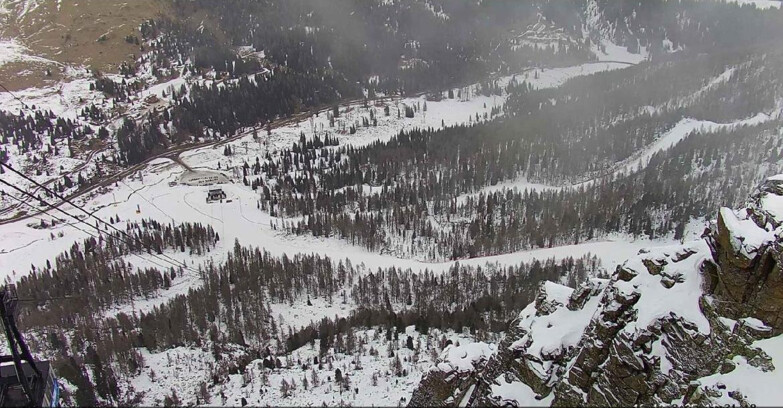 Webcam Пассо Сан-Пеллегрино-Фалькаде  - Pista Funivia