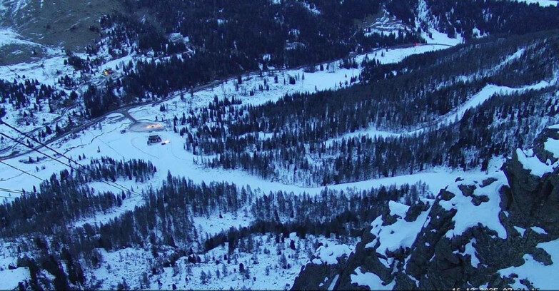 Webcam Пассо Сан-Пеллегрино-Фалькаде  - Pista Funivia