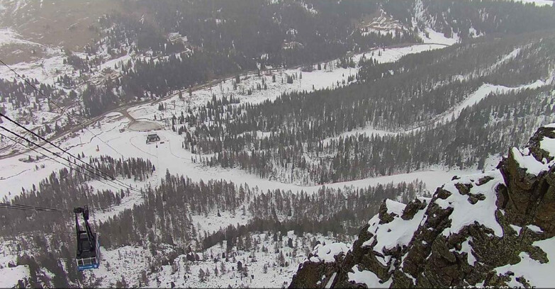 Webcam Пассо Сан-Пеллегрино-Фалькаде  - Pista Funivia