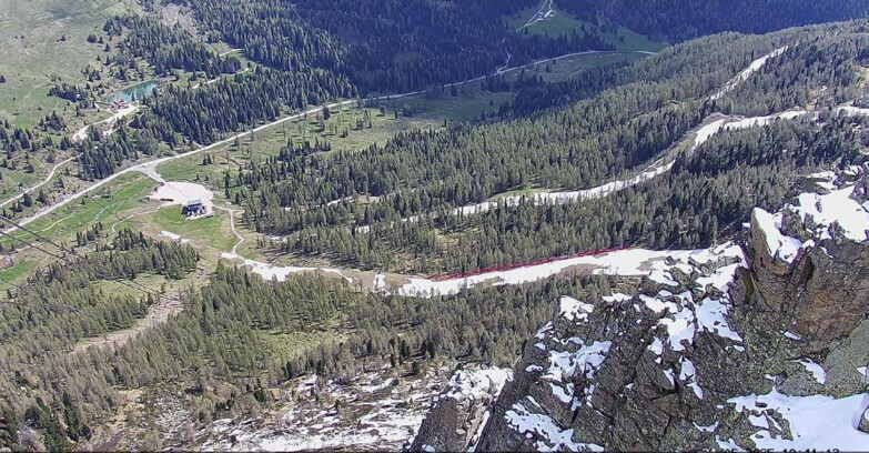 Webcam Passo San Pellegrino-Falcade  - Pista Funivia