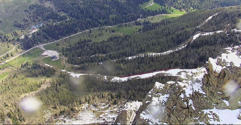 Webcam Passo San Pellegrino-Falcade  - Pista Funivia