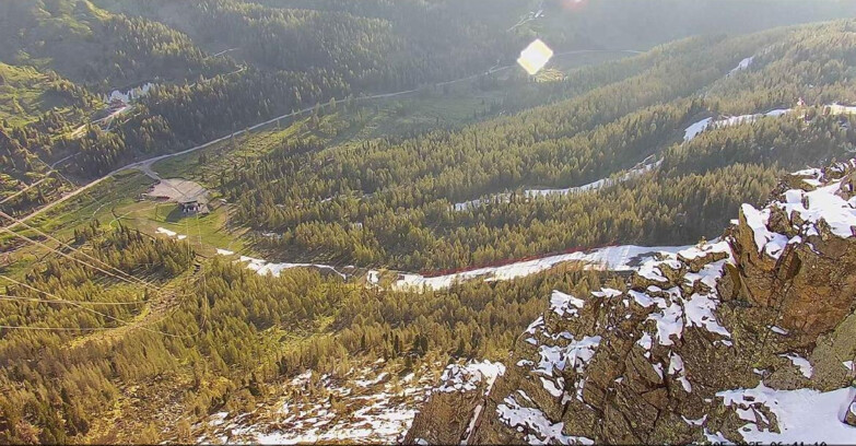 Webcam Passo San Pellegrino-Falcade  - Pista Funivia