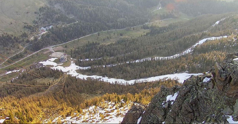 Webcam Passo San Pellegrino-Falcade  - Pista Funivia