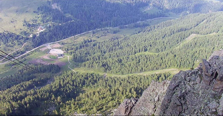 Webcam Passo San Pellegrino-Falcade  - Pista Funivia
