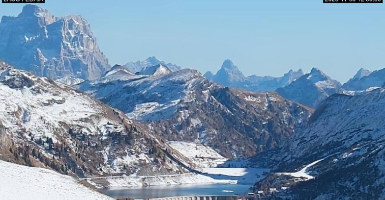 Webcam Canazei-Belvedere - Lago e Passo Fedaia